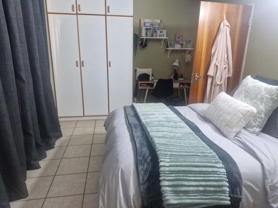 4 Bedroom Property for Sale in Keidebees Northern Cape